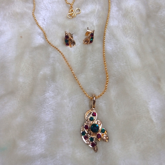 Normal Jewelry - Golden Pendent Set with earrings